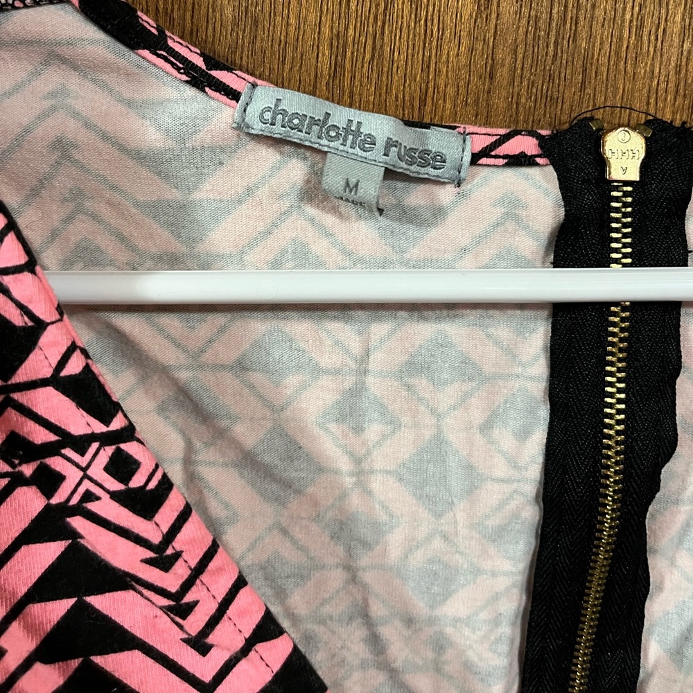 🇺🇸 Aztec Crop Top - Picture 3 of 3
